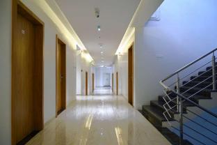 topline resort dhule