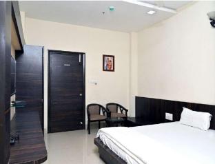 topline resort dhule