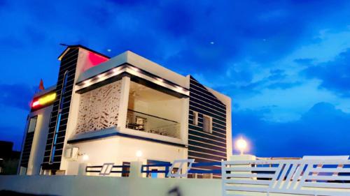 swarnpalace hotel and resort