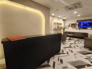 Hotel La Maison & Banquet Lucknow Uttar Pradesh,,5 star