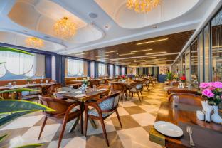 hotel meera palace