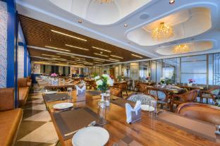 hotel meera palace
