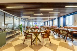 hotel meera palace