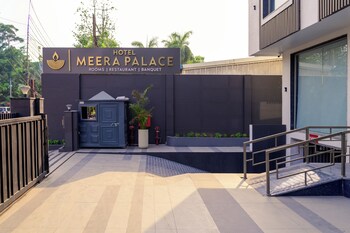 hotel meera palace
