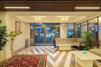 hotel meera palace