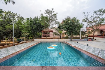 apr villa by alaya stays