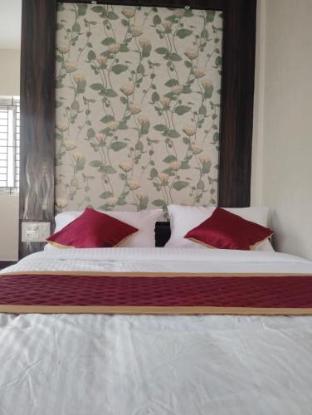 sai plaza lodge