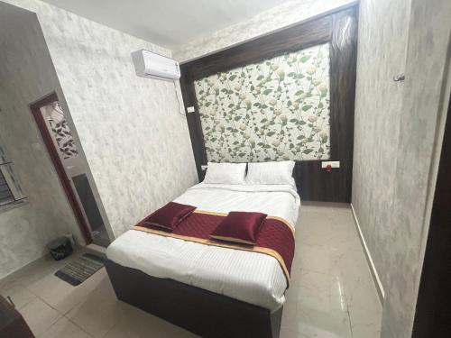 sai plaza lodge