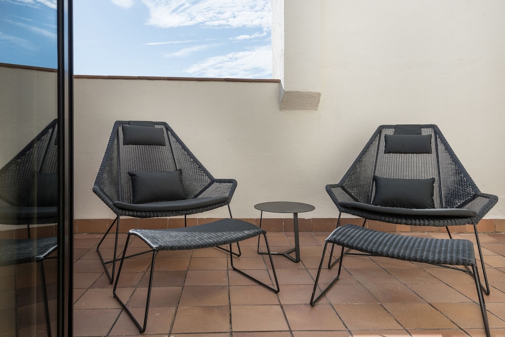 catalonia portal de langel