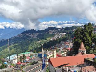 hotel sandrup darjeeling west bengal