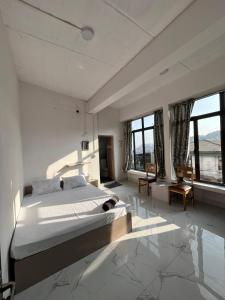 aizawl view hotel