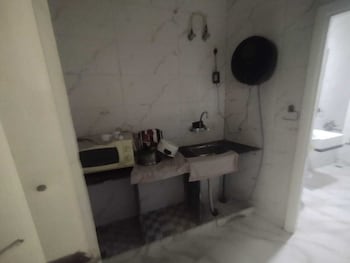 east delhi stays inn
