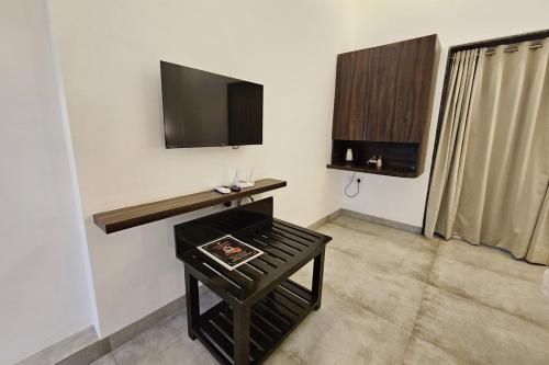 basil leaf resort
