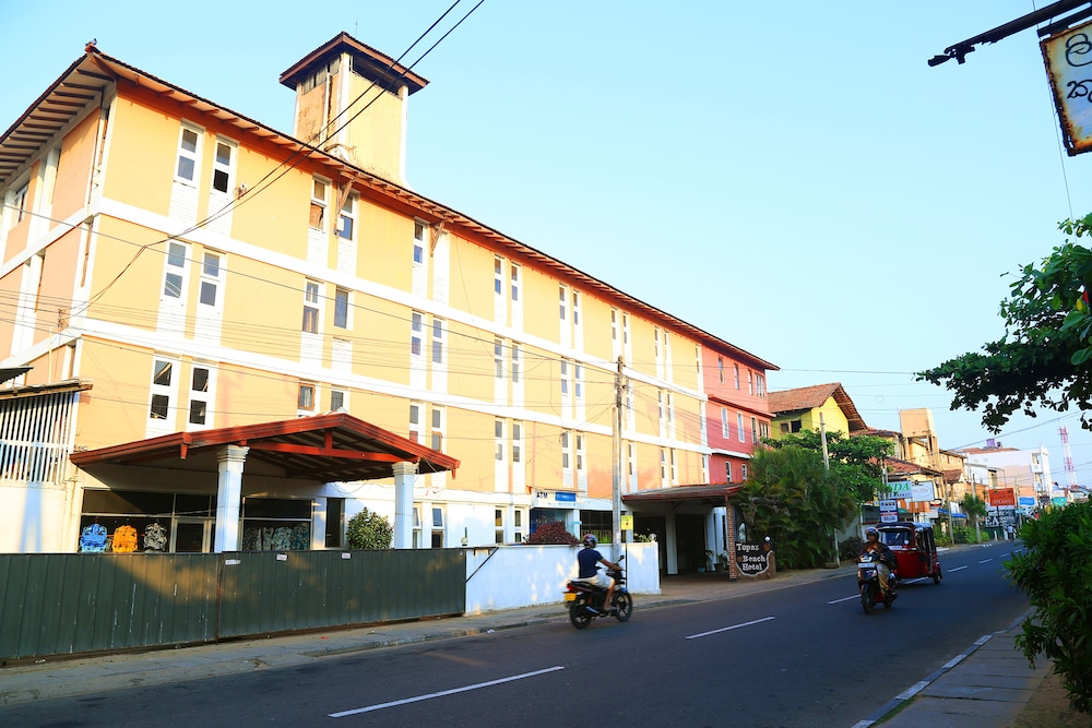 topaz beach hotel