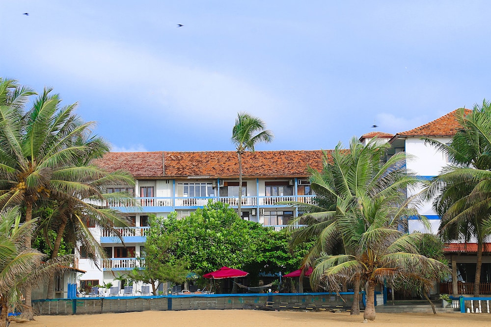 topaz beach hotel