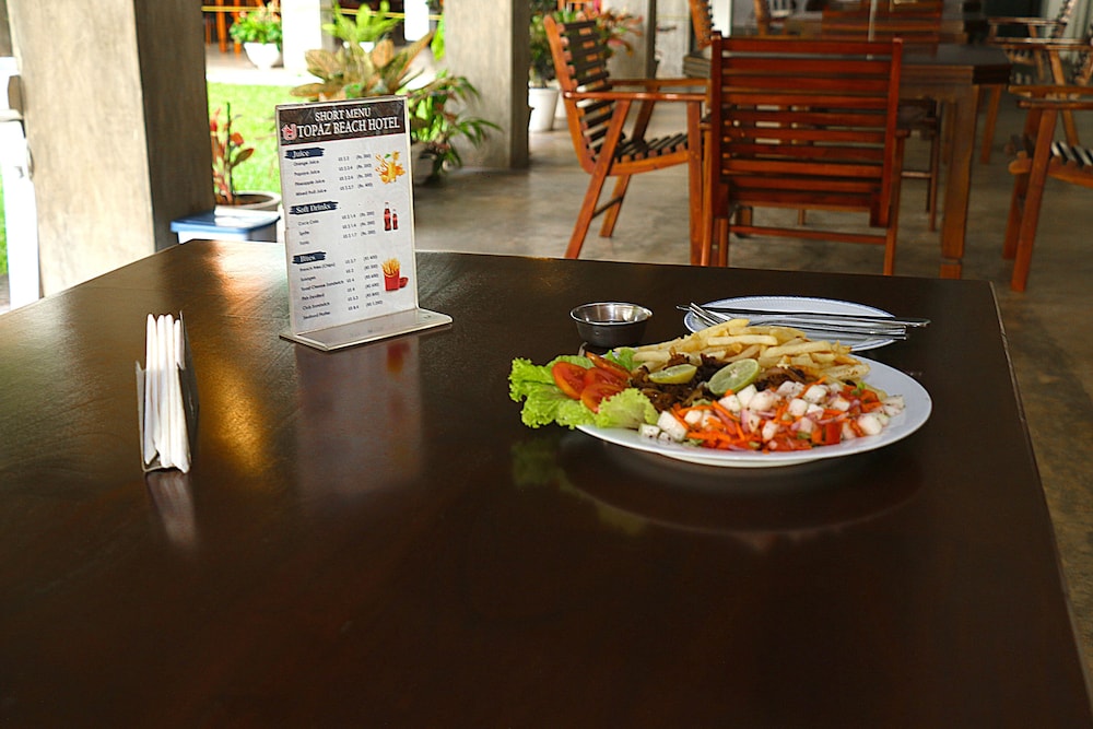 topaz beach hotel