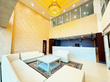Hotel Ranjana Palace,,3 star