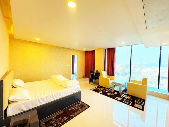 hotel ranjana palace
