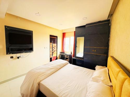 hotel ranjana palace