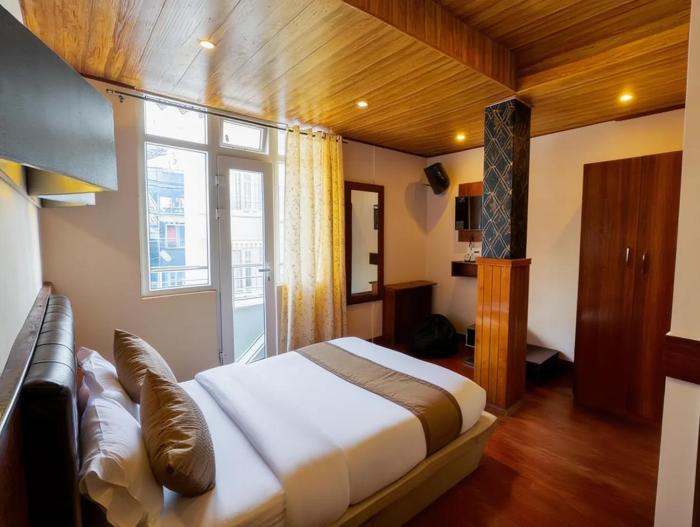 hotel ambrosia
