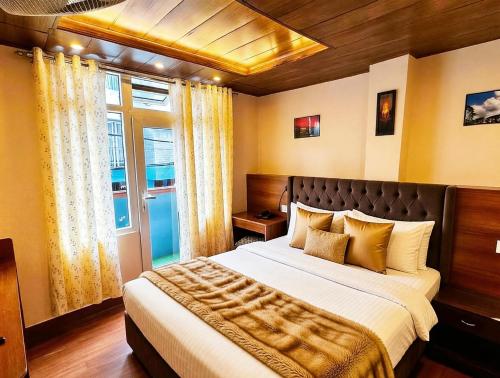 hotel ambrosia