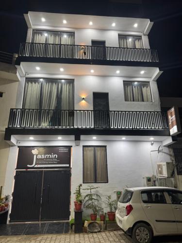 jasmin a luxury stay
