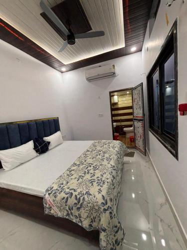 suryavanshi guest house