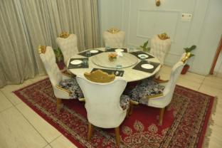 hotel elite suites