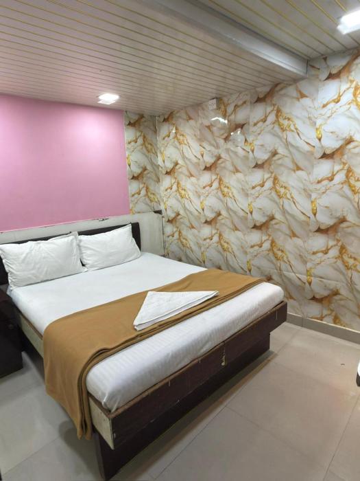 hotel sunroop