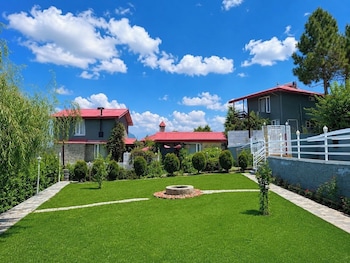five hill cottage mukteshwar
