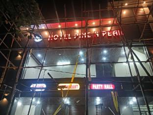 hotel pine n peak