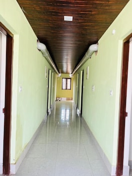 hotel pine n peak