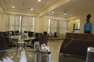 hotel alpha vadodara gujarat