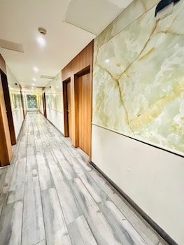 hotel meritus inn ahmedabad