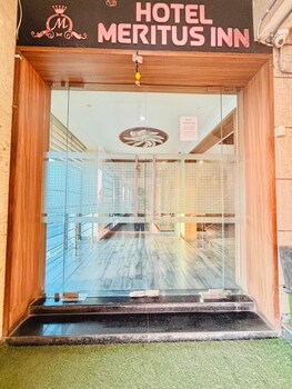 hotel meritus inn ahmedabad