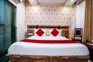 Hotel Almond,,3 star