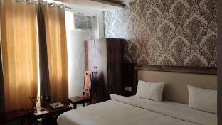 hotel almond