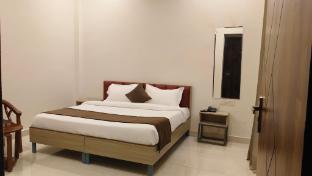 cosmos shri vrinda inn