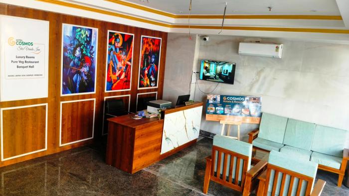 cosmos shri vrinda inn