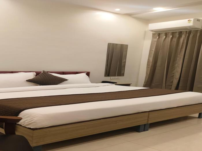 cosmos shri vrinda inn