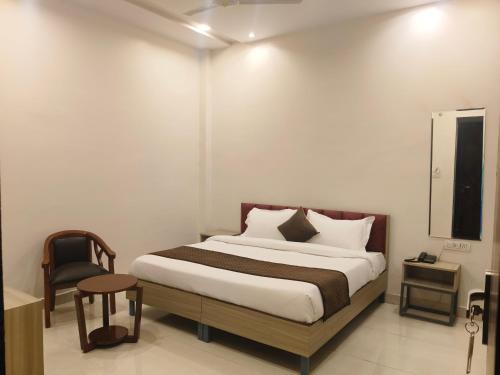 cosmos shri vrinda inn