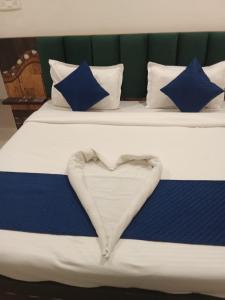 rrooms hotel eco shyam palace