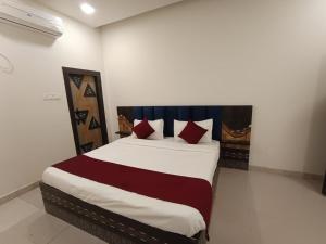 rrooms hotel eco shyam palace