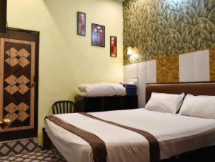 fauzi rasoi and guest house