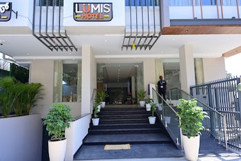 lumis hotel