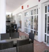 hostal los pinos