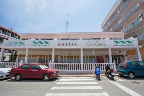 hostal los pinos