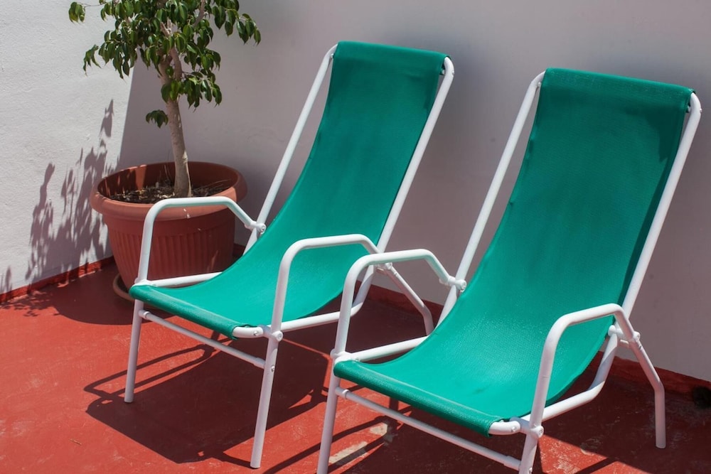 hostal los pinos