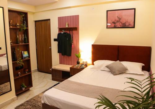 c suites gilbert