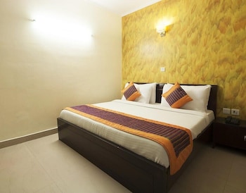 hotel delhi darbar near karolbagh metro